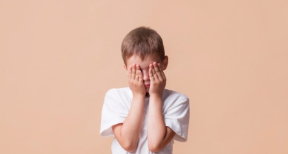 Tips Mengasuh Anak yang Memiliki Kepribadian Sensitif