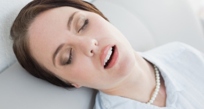 Sering Tidur dengan Mulut Terbuka? Waspadai Bahayanya!