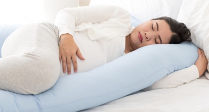 Bantal Hamil, Manfaat dan Jenisnya yang Perlu Anda Tahu