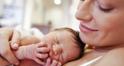 Mengenal Persalinan dengan Metode Natural C-Section
