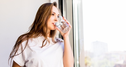 5 Alasan Air Mineral Membantu untuk Turunkan Berat Badan