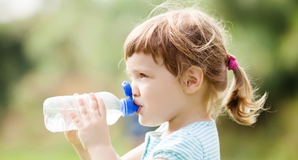 Kotoran di Bawah Botol Bisa Hambat Tumbuh Kembang Anak