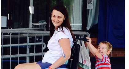 Terkena Infeksi Serius Akibat Kuas Make Up