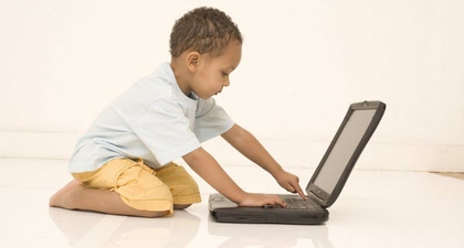 Anak Cerdas di Era Digital