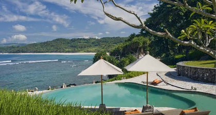 Mengenal Kecantikan Pantai Nihiwatu yang Dipuja Dunia
