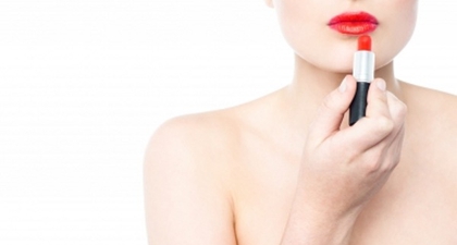 Makin Cantik Dengan Pewarna Bibir
