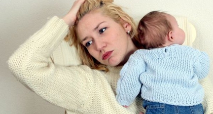 Jangan Biasakan Menggendong Bayi Sebelum Tidur