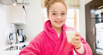 5 Tips agar Anak Semangat Minum Susu