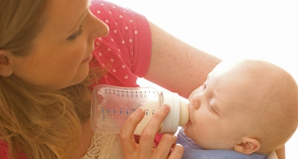 6 Aturan Pemberian Susu Formula