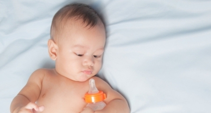 Minum Susu Dari Botol Picu Obesitas?