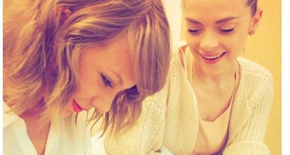Taylor Swift Temui Buah Hati Jaime King 