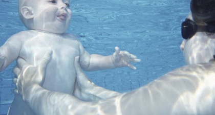 Yuk, Ajak Bayi Berenang!