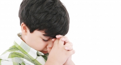 Membiasakan Anak Berdoa