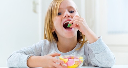 5 Cara Mencegah Anak Tersedak