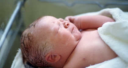 Trauma Lahir (4): Pada Kulit dan Tulang Bayi