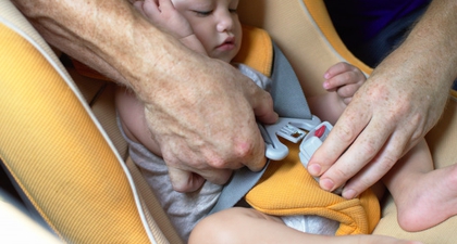 Pentingnya Car Seat Untuk Keselamatan Bayi Di Mobil