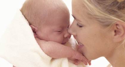 Stimulasi Mempererat Bonding Orangtua & Bayi