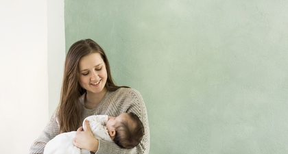 Melahirkan di Usia Tua Bikin Anak Lebih Pintar?