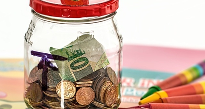 Yuk, Ajarkan Si Kecil Mengelola Uang Lebaran