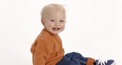 Ajarkan Si Kecil Selalu Tersenyum