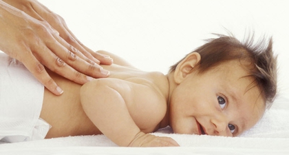 Stimulasi Indra Peraba Bayi