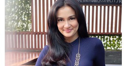 Atiqah Hasiholan Hamil Anak Pertama