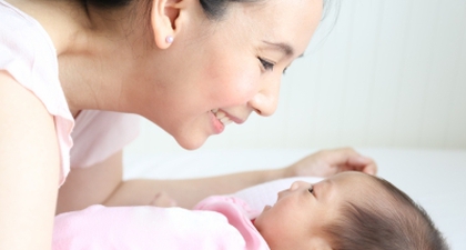 Trik Menenangkan Bayi (3): Posisi Nyaman