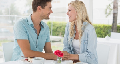 Romantis! Ungkapkan Cinta dengan 5 Sikap Ini, Dads!