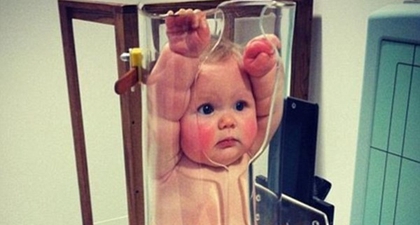 Bayi Sedang X-Ray Undang Tawa Pengguna Internet