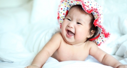 Bayi Tidak Merangkak? Ini Penjelasan Dokter!