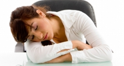 Mengapa Mengantuk Setelah Makan Siang?