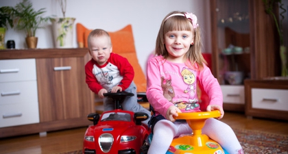 12 Aktivitas Seru untuk Liburan di Rumah Bersama Anak