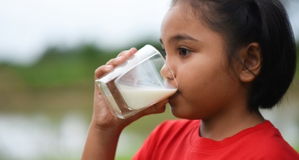 Minum Susu UHT Penting untuk Tumbuh Kembang Anak