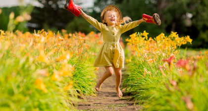 Ini Dia 10 Strategi untuk Membesarkan Anak yang Bahagia