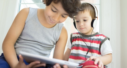 Ini Dampak Gadget Bagi Kesehatan Anak