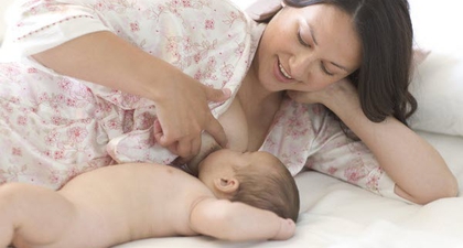 Menjaga Kualitas ASI saat Puasa