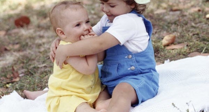 Saudara Kandung Pengaruhi Kehidupan Si Kecil