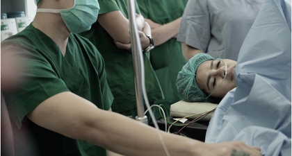 Olla Ramlan Melahirkan Anak Ketiga