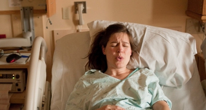 Salah Mengejan Membuat Minus Mata Naik? 