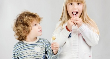 Mengapa Si Kecil Posesif?