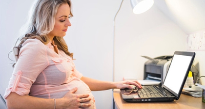 Ibu Hamil Sebaiknya Tidak Duduk Terlalu Lama, Ini Alasannya