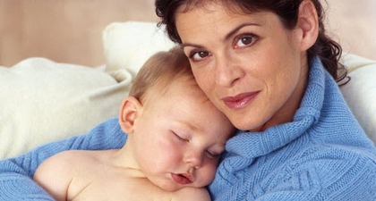 Manfaat Pelukan untuk Bayi