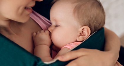 Bayi Gigit Puting saat Menyusu, Atasi dengan Metode Paced