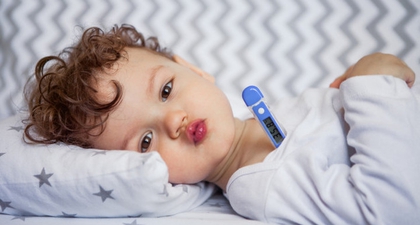 5 Fakta Demam pada Bayi yang Moms Perlu Tahu
