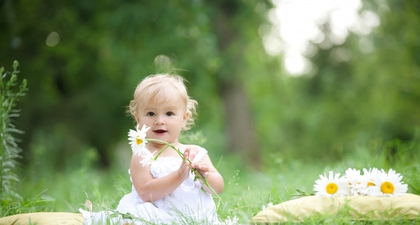 6 Karakter Unik Bayi yang Lahir di Hari Minggu