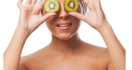 5 Jenis Masker Kiwi Agar Wajah Sehat dan Bersinar 