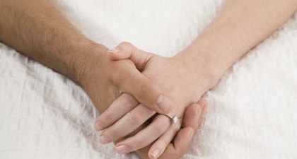 Seks Tetap Hangat Pasca Persalinan 