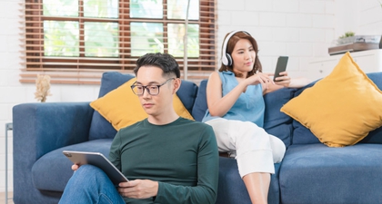 Indonesia Jadi Negara Paling Kecanduan HP Sedunia, Habiskan 6 Jam per Hari