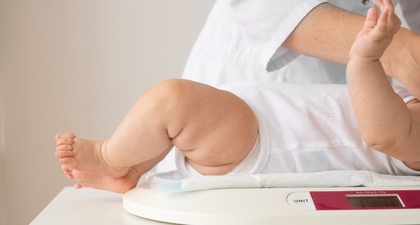 8 Tanda Bayi Mengalami Obesitas yang Perlu Moms Waspadai