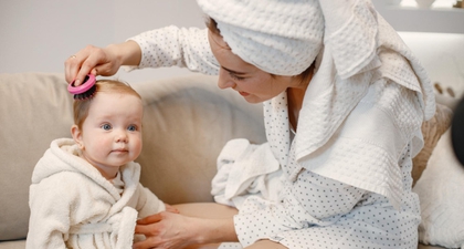 Cara Pakai Hair Lotion Bayi yang Benar agar Rambut Si Kecil Sehat dan Lebat